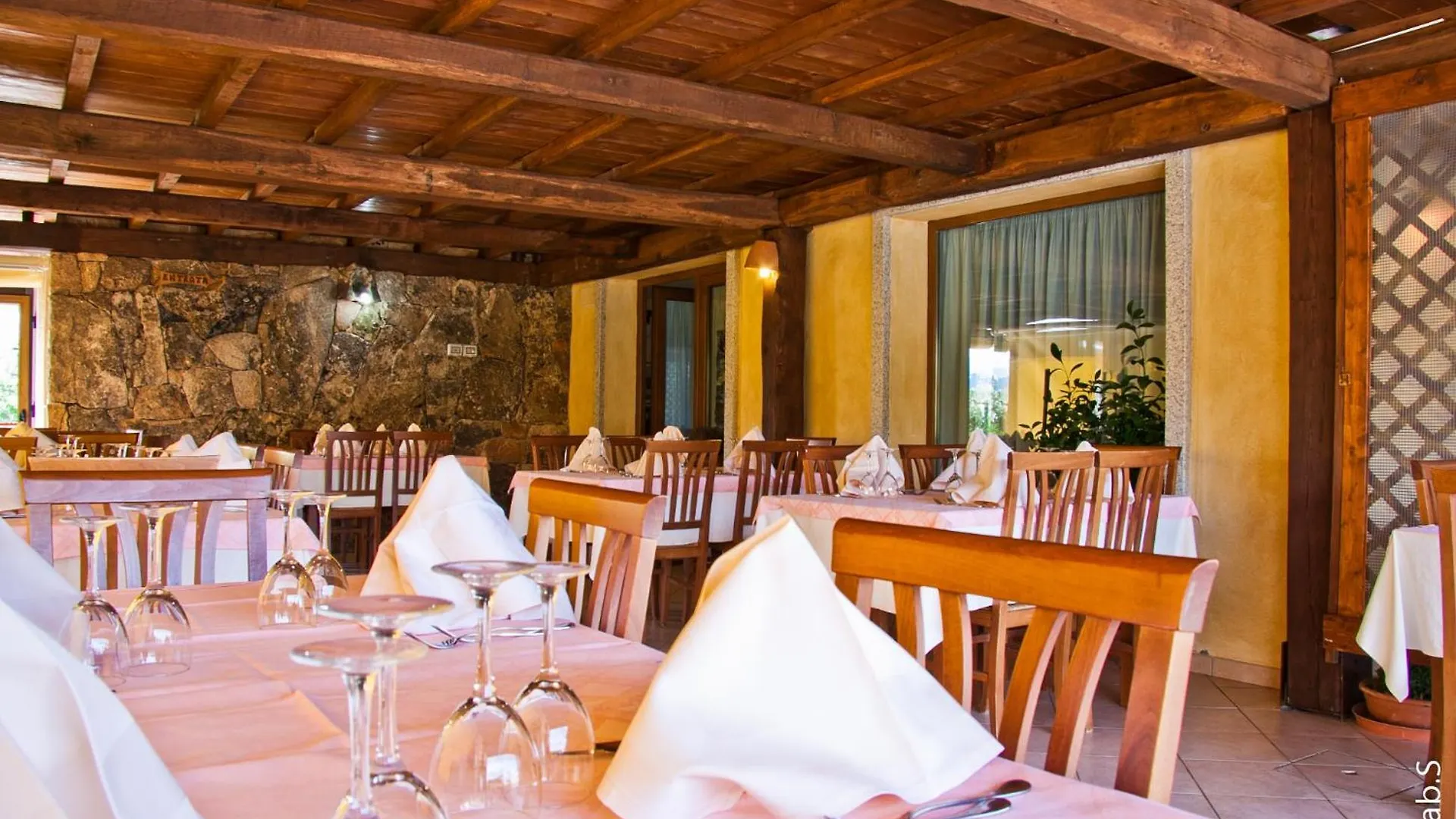 Hotel Alador Tanaunella Italia