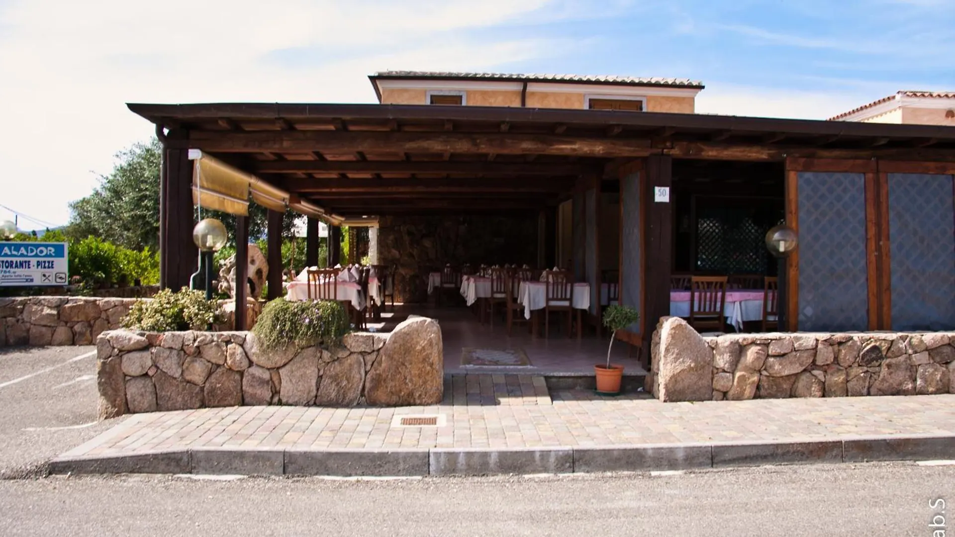 Hotel Alador Tanaunella